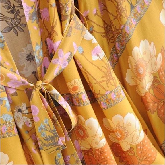 Bohemian Floral Kimono Wrap - Picture 9 of 10